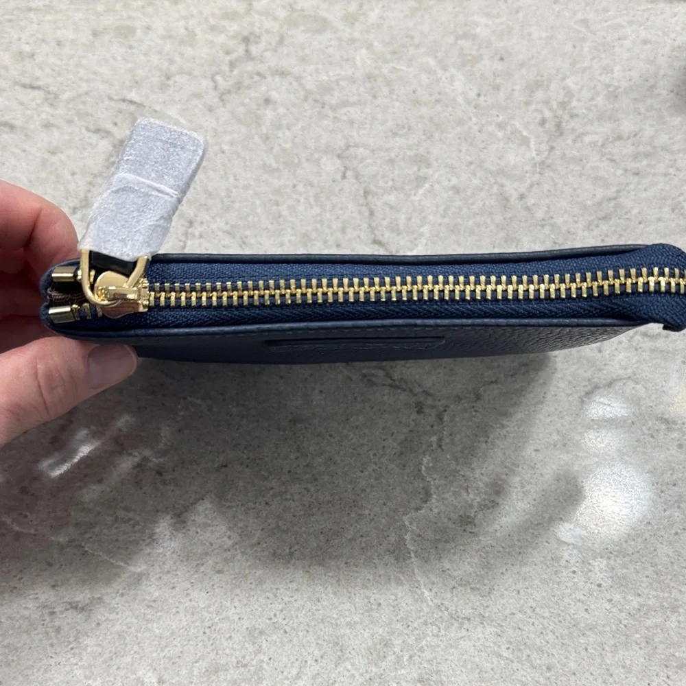 Pom Pom Chelsea Coin Leather Purse with Gold Accents - Picture 4 of 5